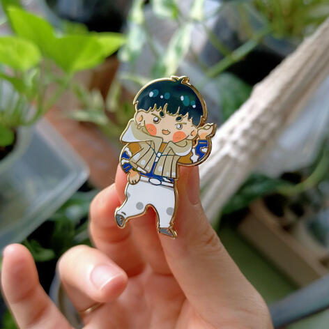 svt hoshi butt pangpang enamel pin