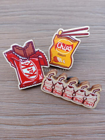 snacks wooden pins